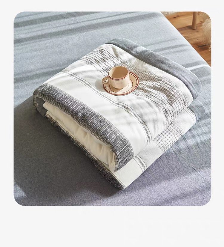 Cooling Summer Quilt, Plain Texture