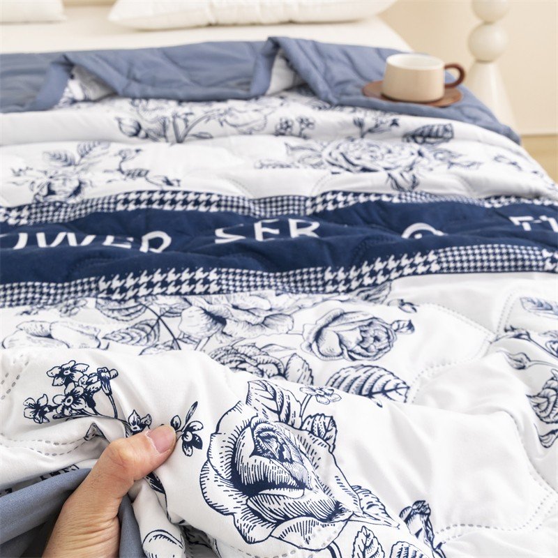 Cooling Summer Quilt, Floral Print